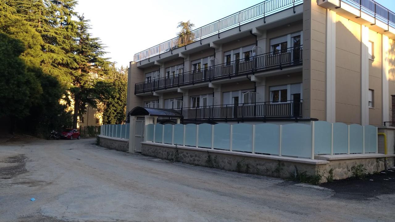 ラクイラ Casa Ospitalita San Giuseppe Bed & Breakfast エクステリア 写真